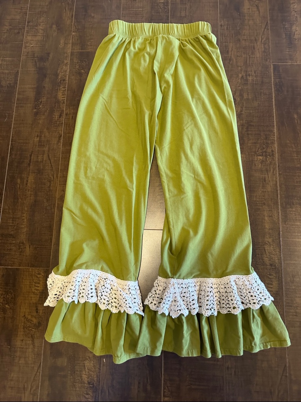 Mudd Olive Green Elastic Waist Pants with Crochet Waist Tag
